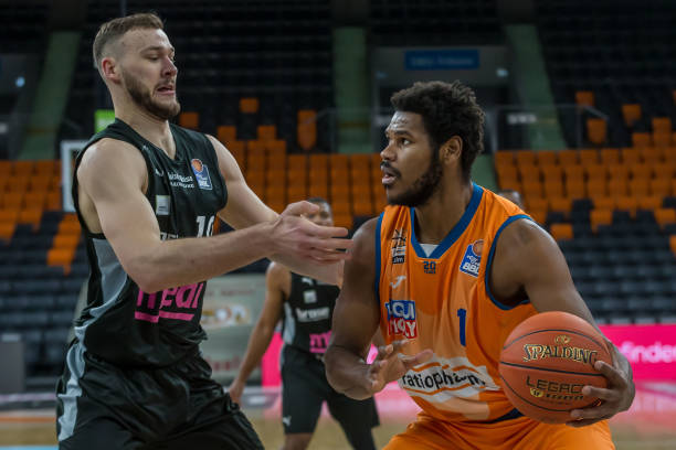 本届赛事中 本届赛事中