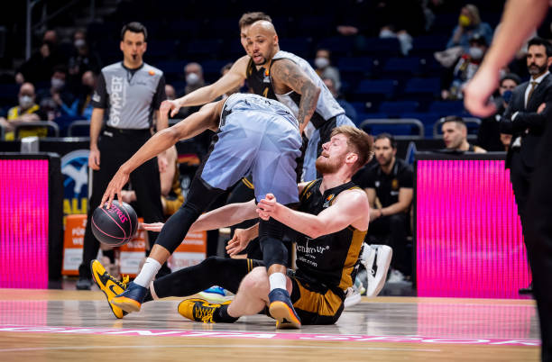 更是精神的 更是精神的