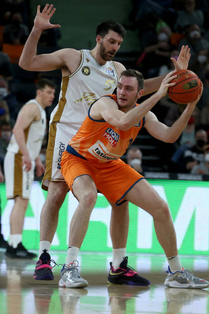 一次拉开帷 一次拉开帷